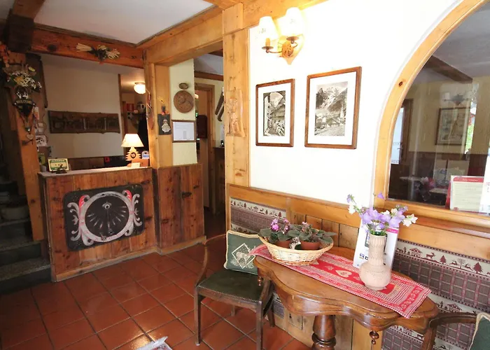 Maison Laurent Курмайор