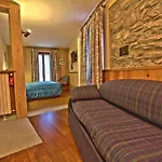 Maison Laurent 3*