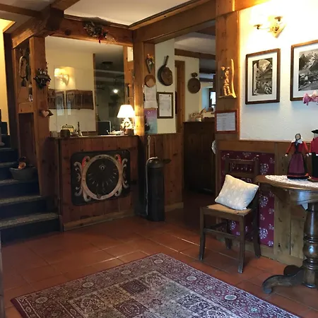 Maison Laurent Hotell