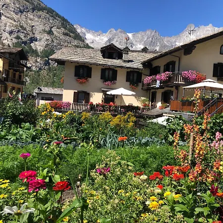 Maison Laurent Szálloda Courmayeur