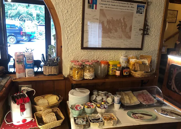 فندق Maison Laurent 3*