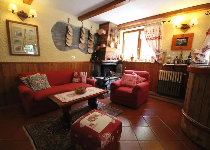 ホテル Maison Laurent クールマイユール